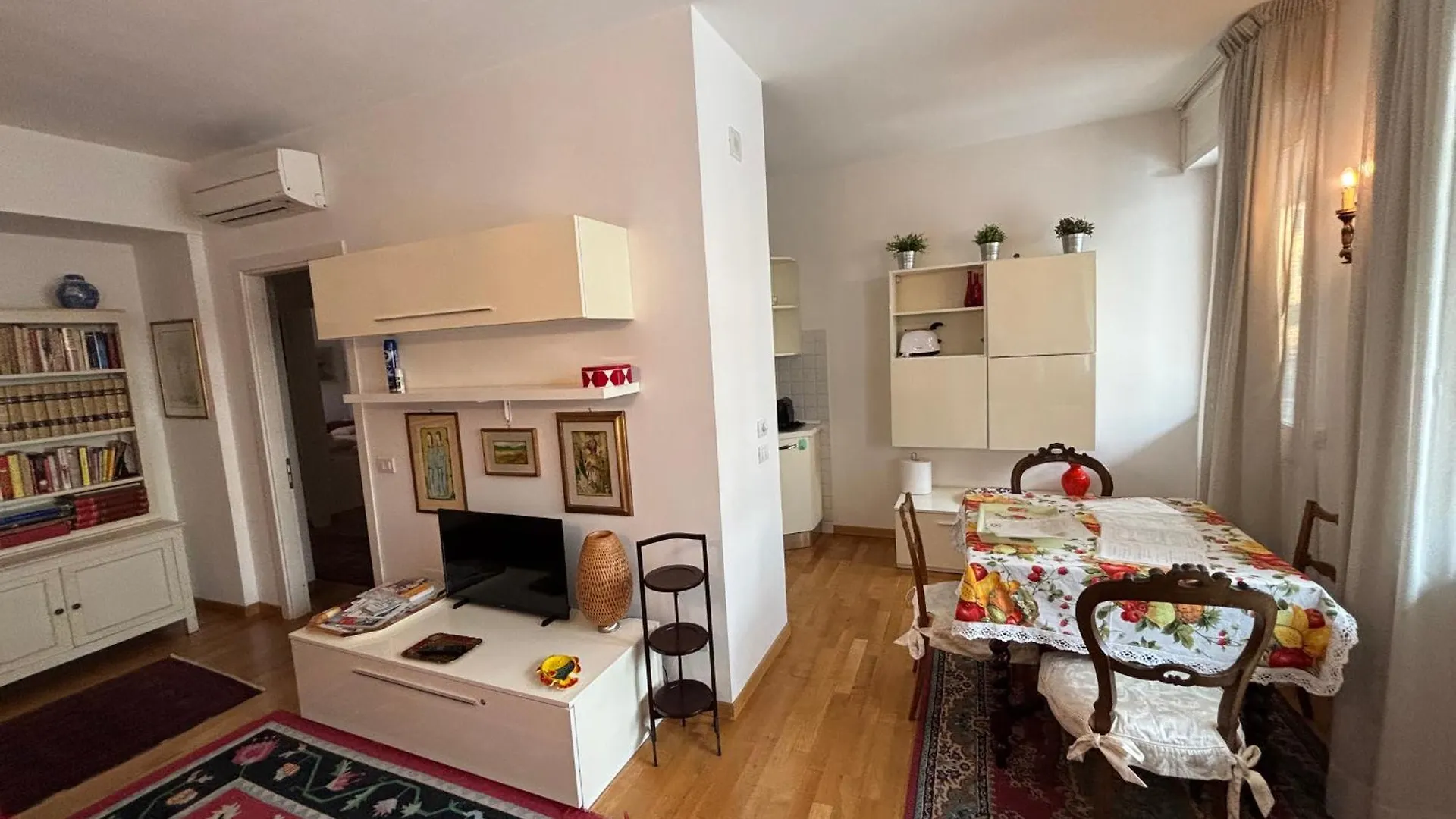 公寓 Beautiful New Apartment, Near Torre Di 比萨