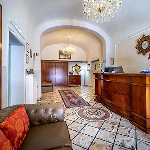 Hotel Minerva, Pisa